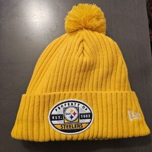 Pittsburgh Steelers Gold Knit Pom Beanie